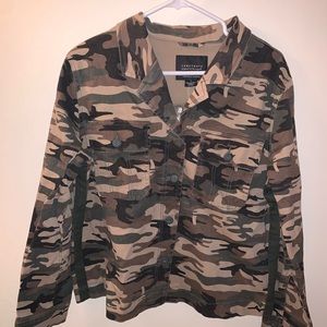 Sanctuary Camo Button Down Jacket Women’s Large